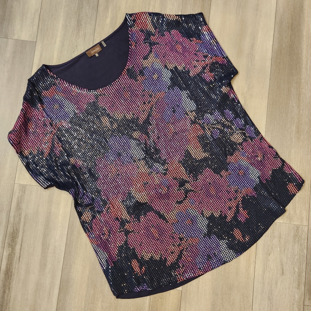 Crosby Top XL Blue Purple Pink Floral Sequins T-shirt Short Sleeve Artsy Comfort